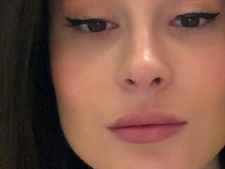 chatroom cam KrystinTuchman