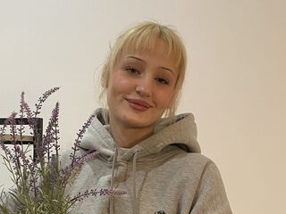 cam whore live KyungMikes