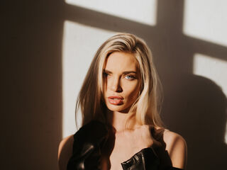 camgirl chat room LanaSharapova