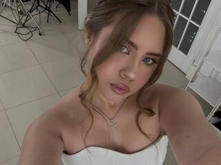 cam girl playing with sextoy LilianVanarsdale