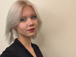 cam girl playing with sextoy LindsayMcirvin