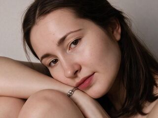 camgirl playing with dildo LindsyGreb