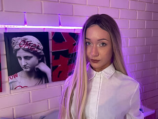 girl webcam show LisaSchneider
