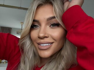 girl webcam show LorennaRyan