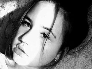 cam girl masturbating with dildo LoriFlox