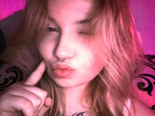 free adult cam LucileSharples