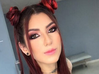 chat live cam LucyLunas