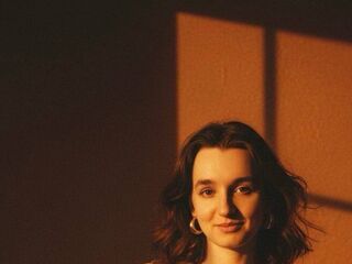 naughty camgirl fingering pussy LurlineSundling