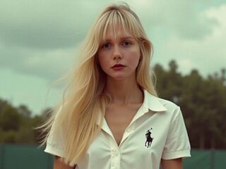 girl naked MagalyRemsen