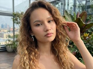 webcam girl MaliaUcci