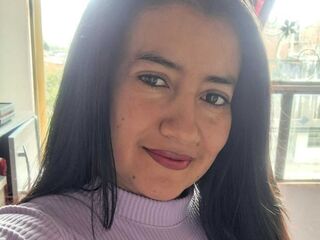 camgirl masturbating with sex toy MariaStrike