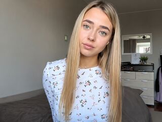 nude web cam MarianaBrookman