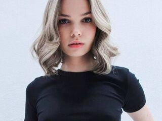 adult nude chat MarielMessina