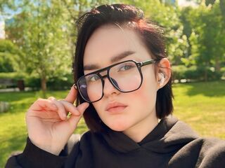 naked cam girl MarryLuginbill