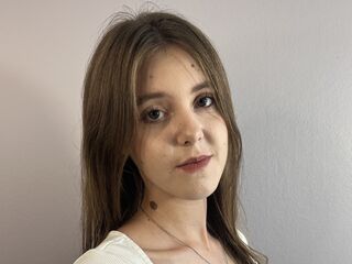 free live chatroom MattieSotlar