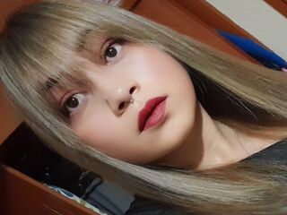 adult cam MercellaMorelli