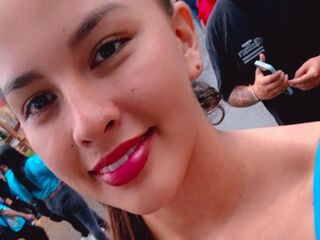 camslut fingering shaved pussy MiaRosele