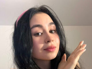 camwhore shaving pussy MinnieMile