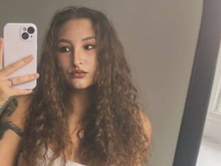 live teaser webcam NicholMikrot