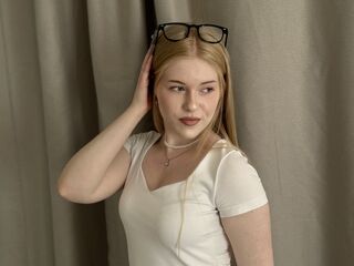 naughty web cam NikkiByous