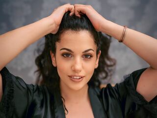 naughty cam girl masturbating with dildo OrriHart