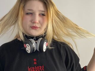 webcam bitch chatroom PilarVanhee