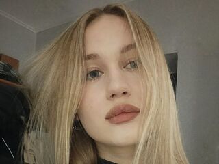 hot girl cam picture SadieTandon