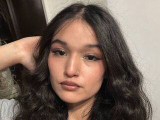 naked cam girl SorayaBenezra