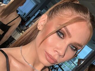 naughty cam bitch TawnyaCarwell