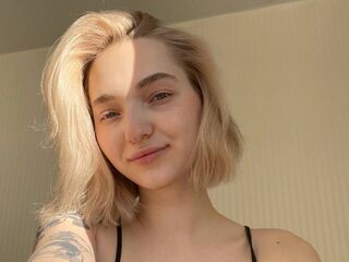 camgirl playing with sextoy TayteHessel