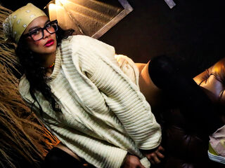 camgirl masturbating with dildo ZiaNoir