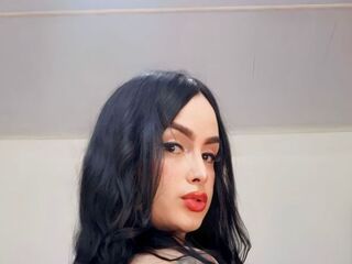 KiaraTwson